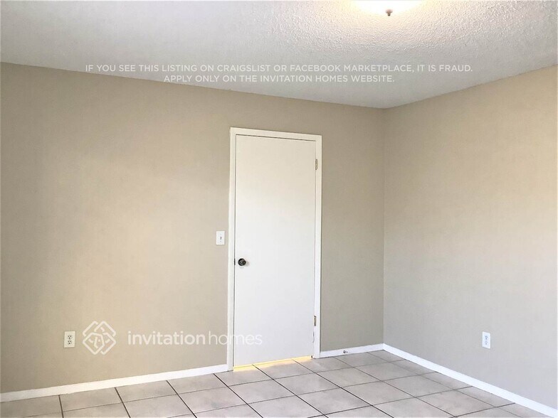 Building Photo - 1242 Tuxford Dr