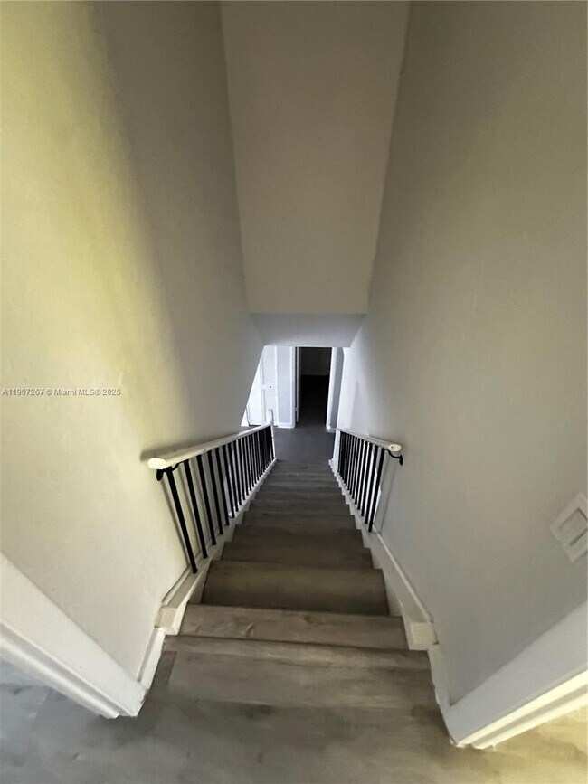 Building Photo - 6201 SW 116th Pl