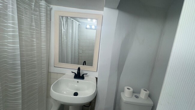 Building Photo - 2817 Gabriel Ave