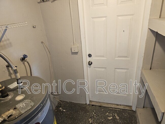 Building Photo - 2989 Willow Ave