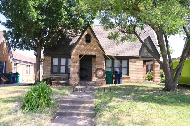 Primary Photo - 1111 NW 27th St