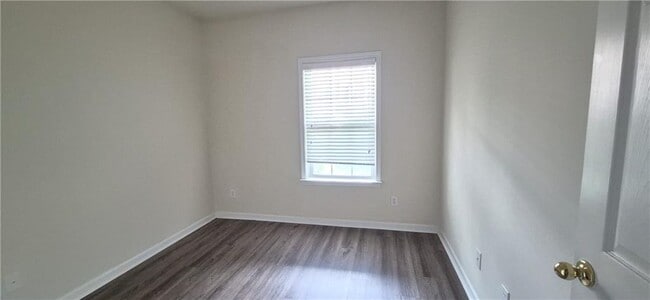 Building Photo - 11025 Brunson Dr