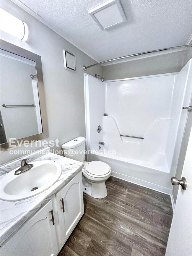 Building Photo - 166 Safe Harbor Dr