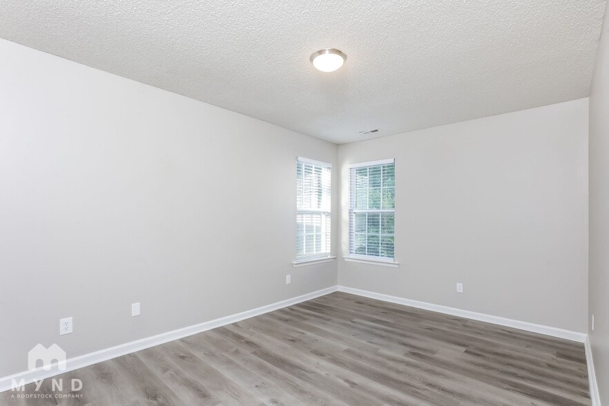 Building Photo - 8104 Stone Bridge Ct