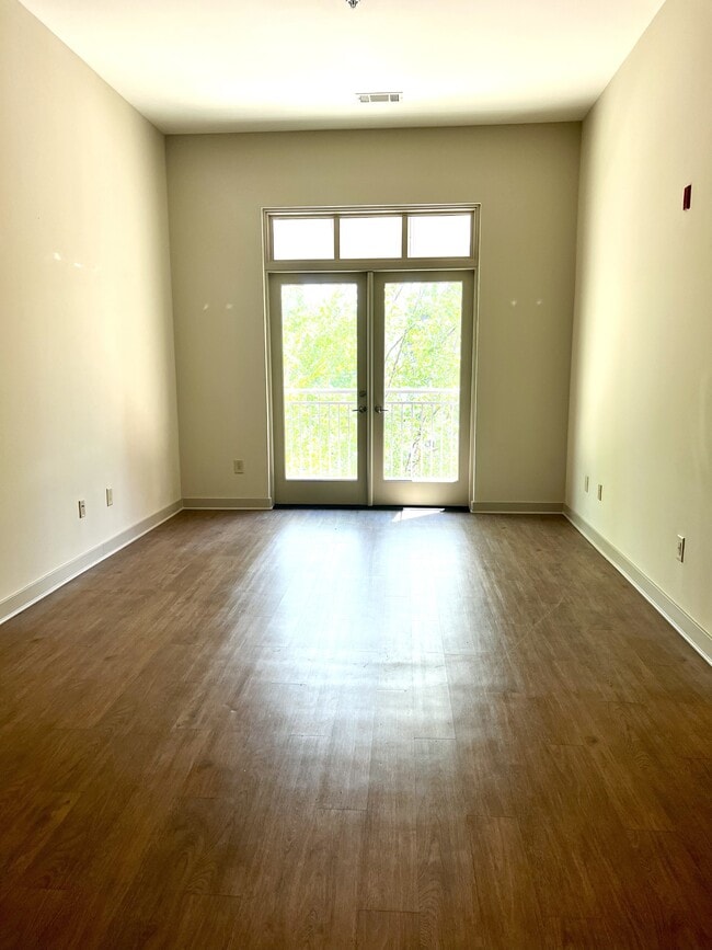 Building Photo - 601 Sylvan Hts Wy