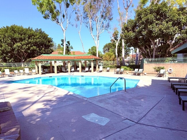 Building Photo - Best Value in Irvine!