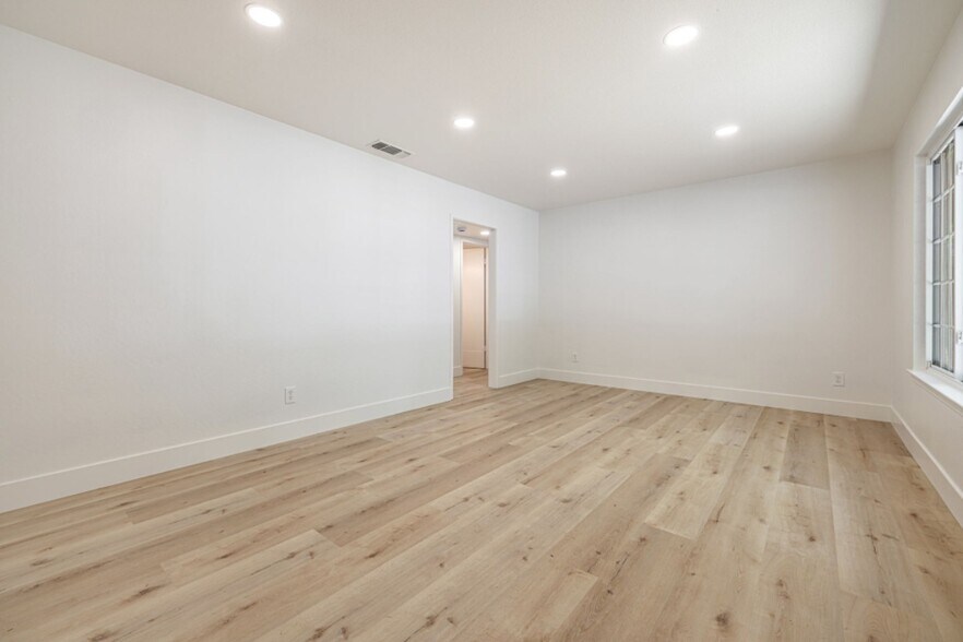 Building Photo - 1134 Agatha Way