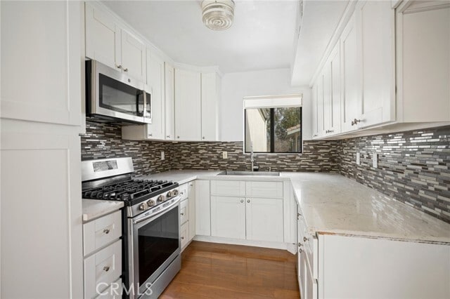 Building Photo - 10475 Newhome Ave