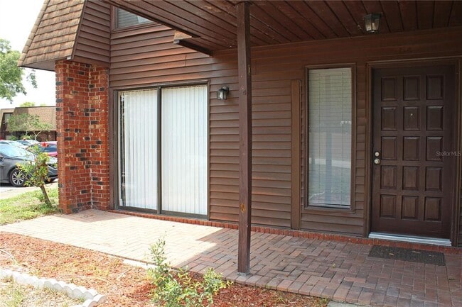 Building Photo - 1836 N Crystal Lake Dr