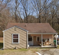 Building Photo - Comfy Living - Bemis Area COMING SOON!!!