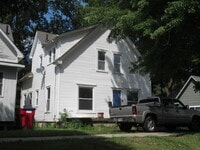 Building Photo - 210 W Charles St