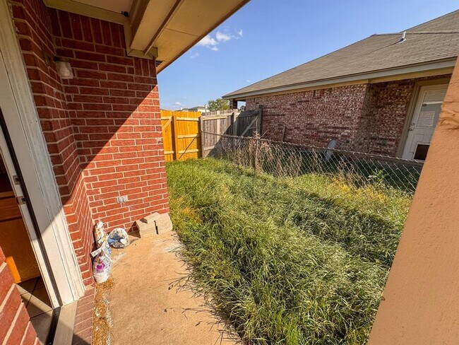 Building Photo - 4209 Thunder Creek Dr