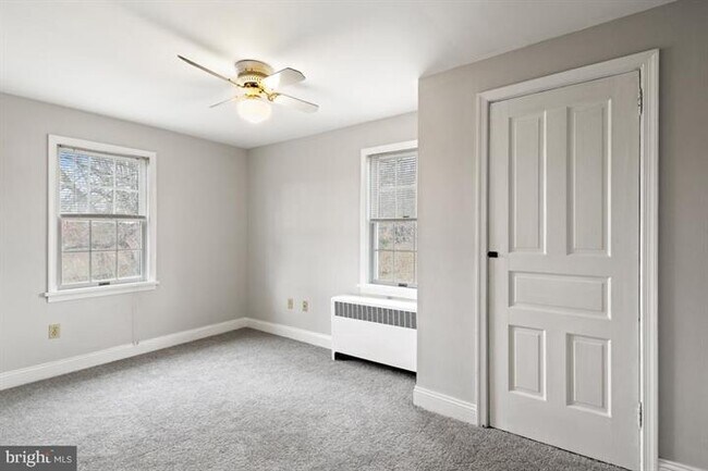 Building Photo - 1651 Limekiln Pike