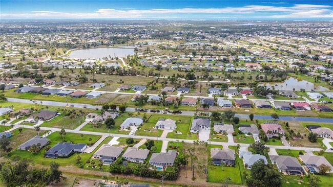 Building Photo - 613 Boundary Blvd