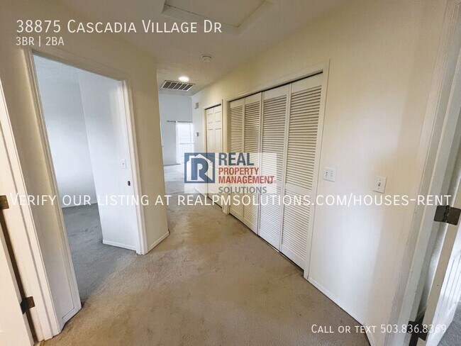 Building Photo - 38875 Cascadia Village Dr