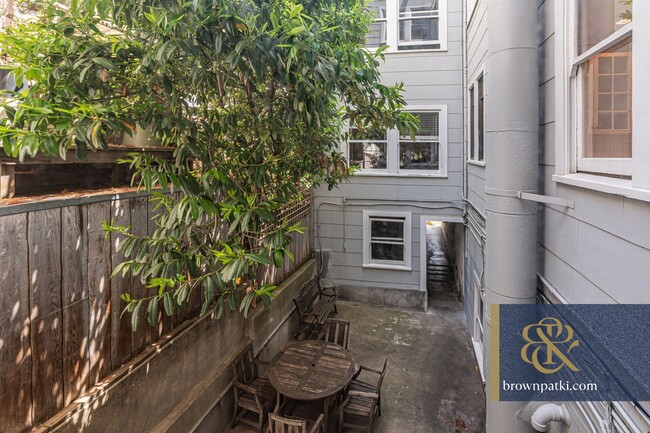 Building Photo - 1335 Filbert St