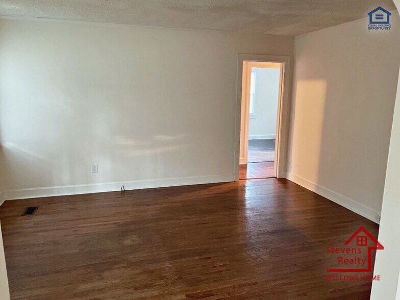 Building Photo - 316 Harrington Ave