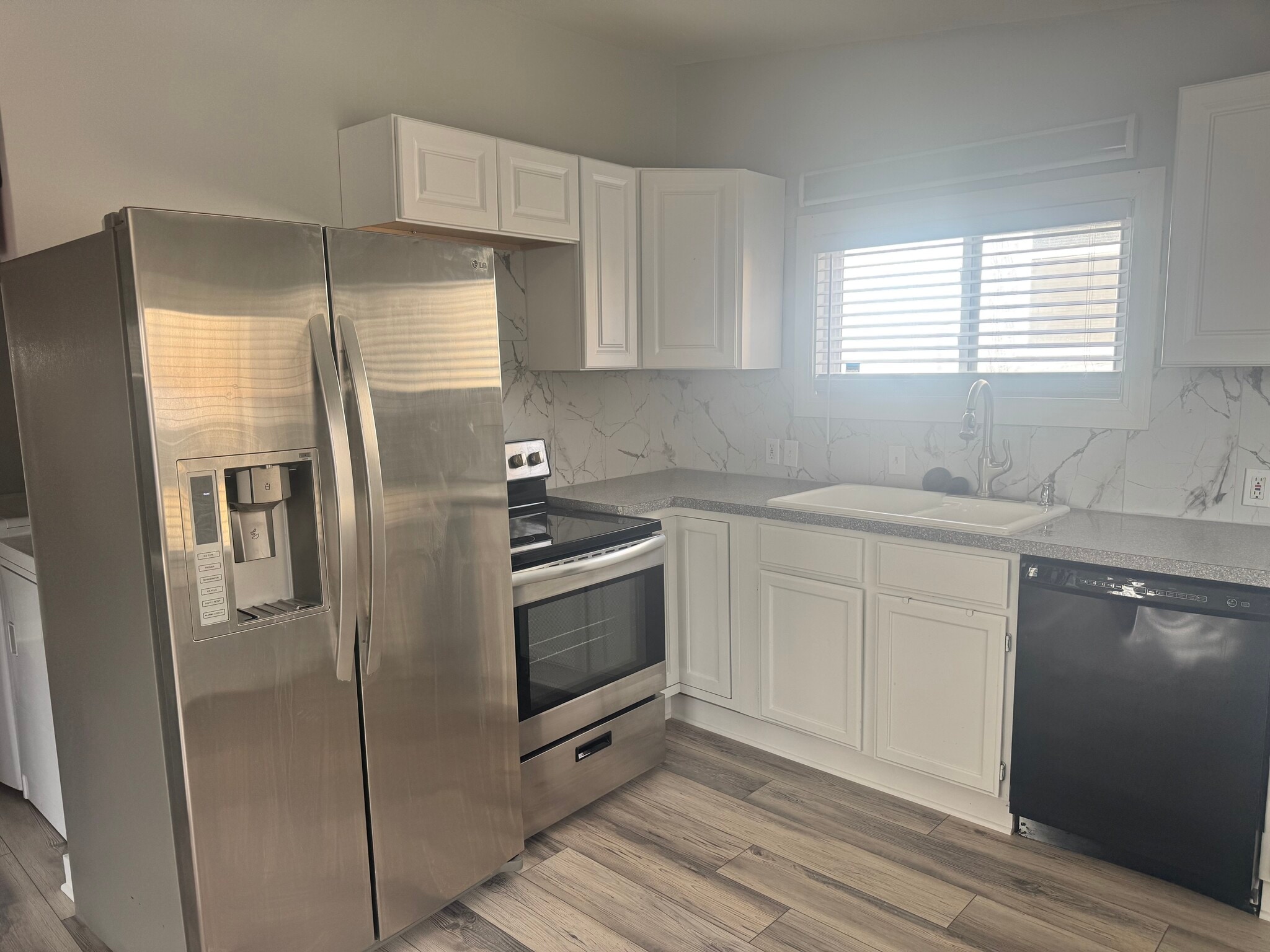 Kitchen - 2246 Tennessee St