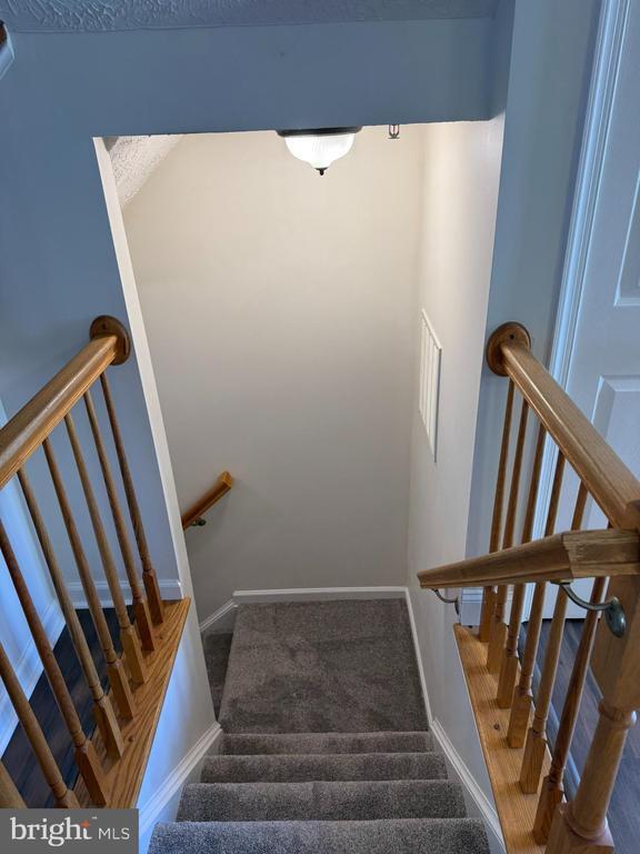 Building Photo - 1064 Jeanett Way