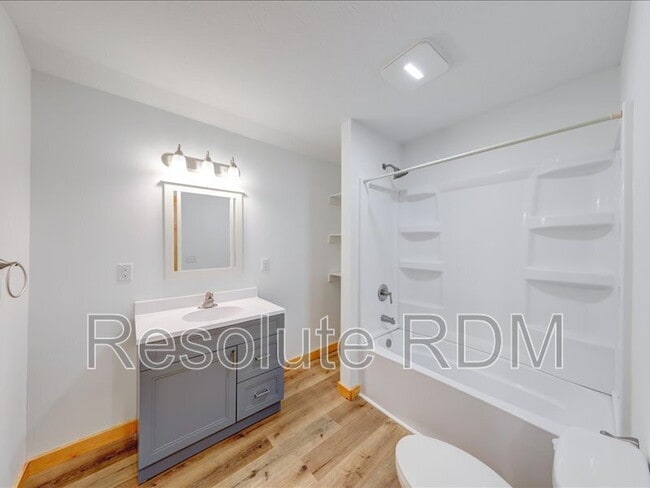 Building Photo - 1252 S Waugh St