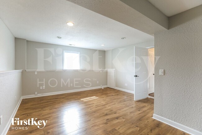 Building Photo - 3612 NE 81st Terrace