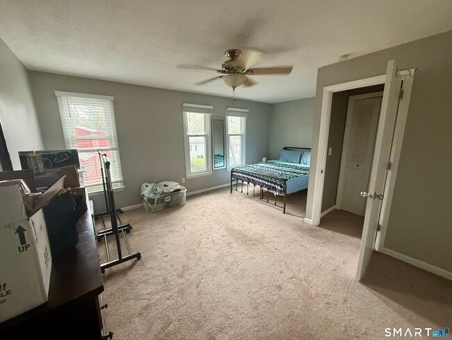 Building Photo - 527 Hilliard St