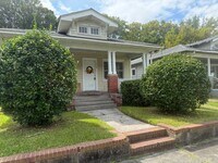 Building Photo - 2 BR Home walk to NHHS
