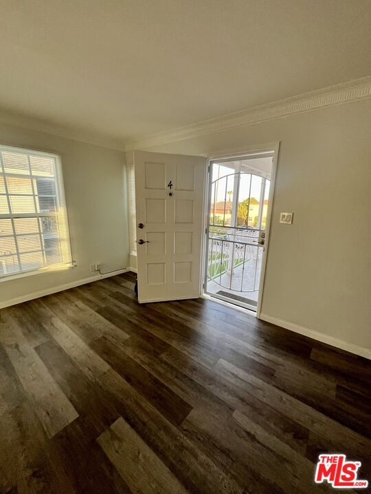 Building Photo - 5913 Overhill Dr