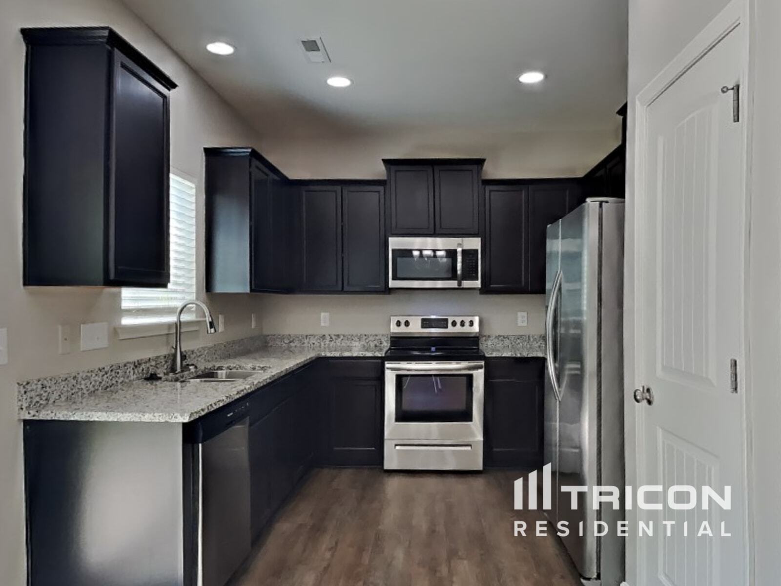 Building Photo - 239 Pamlico Dr