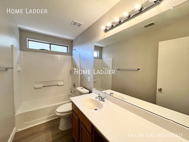 Building Photo - 10317 E Kiva Cir