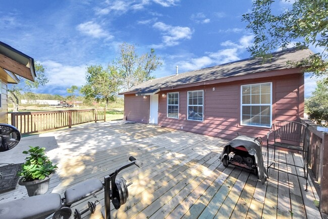 Building Photo - 2510 Delaware Ave