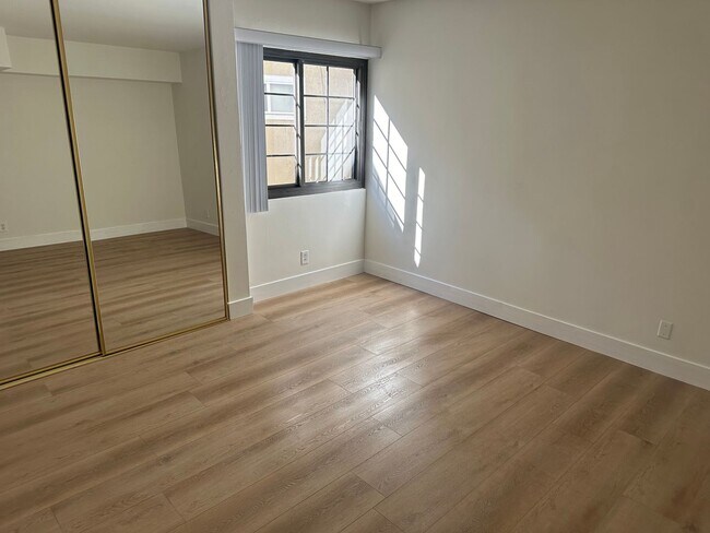 Building Photo - 7700 Pso Del Rey