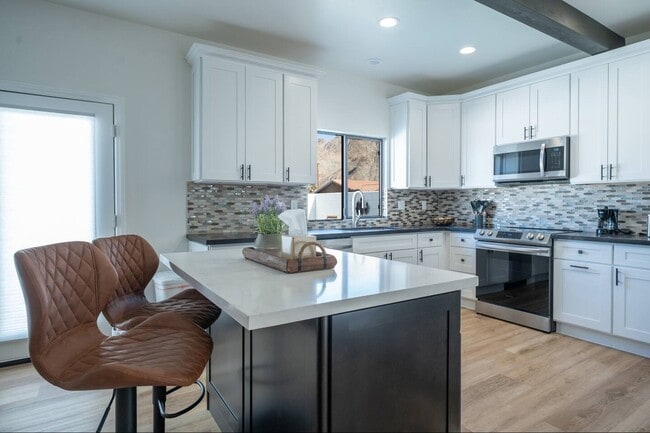 kitchen - 54525 Avenida Obregon