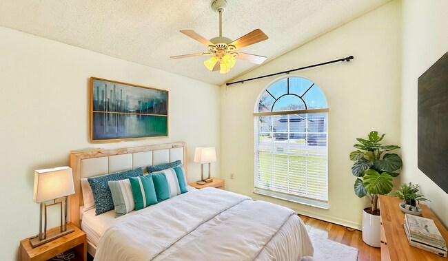 Building Photo - Relax & recharge in this Charming 3Bedroom...