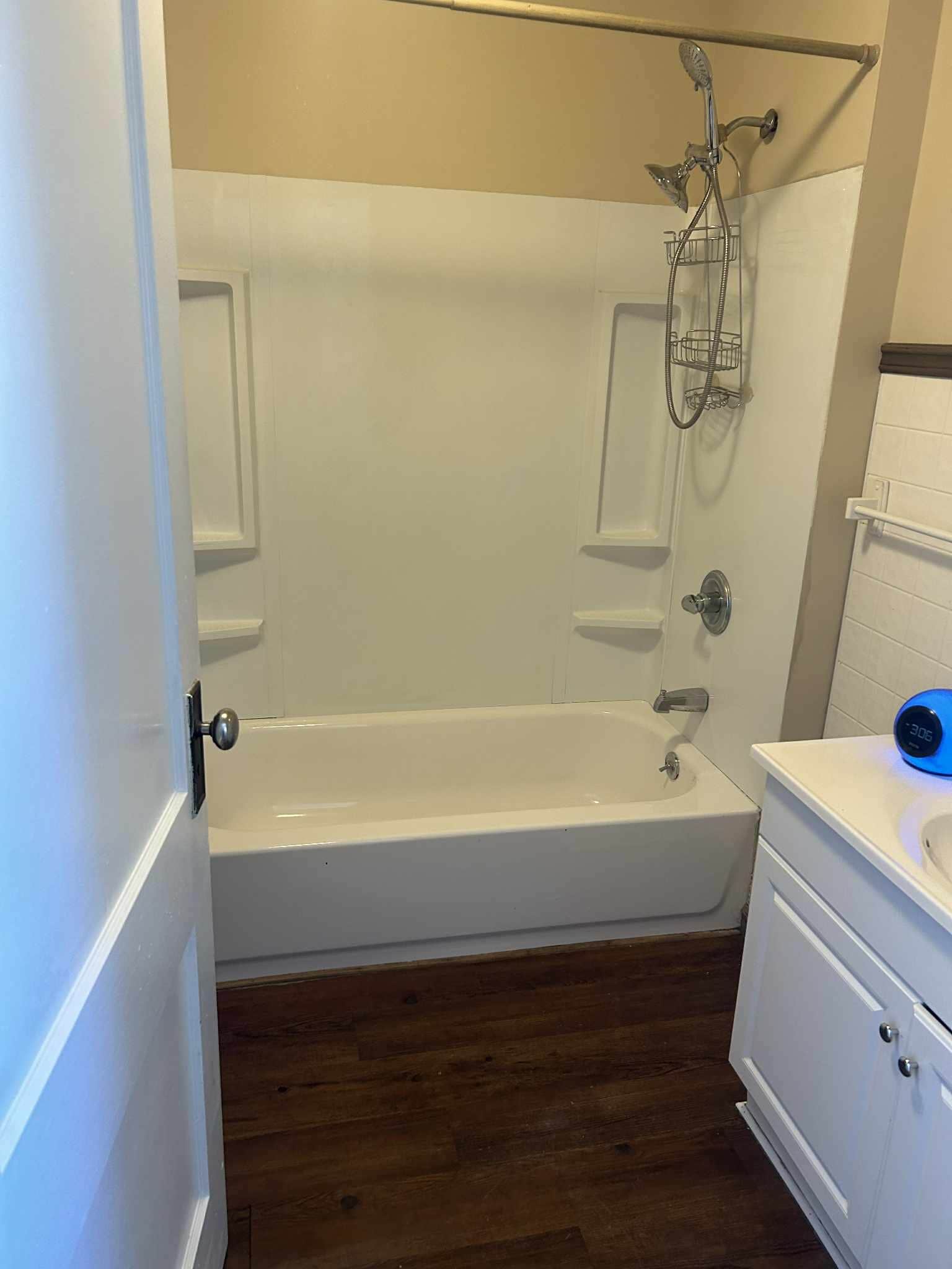 Building Photo - 237 Wood St