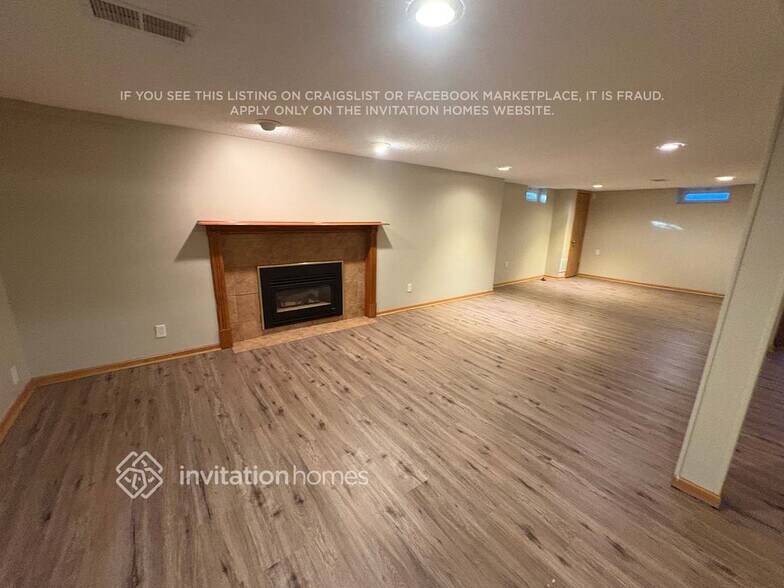 Building Photo - 2940 Orchard Ave N