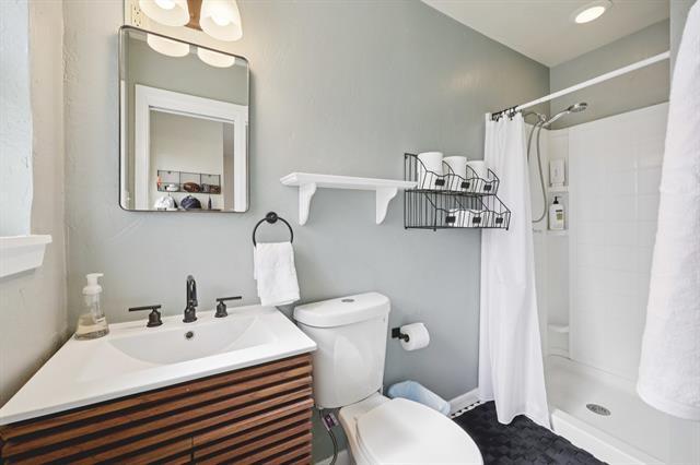 Building Photo - 1507 Briarwood Blvd