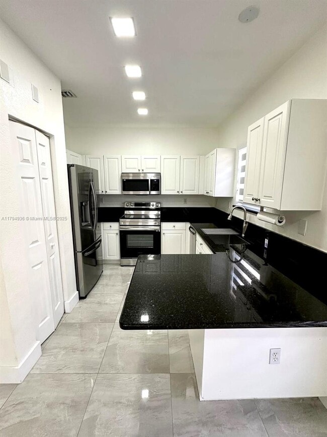 Building Photo - 9285 220th Ter