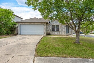 Building Photo - Beautiful 3 bed 2 bath single story, corne...