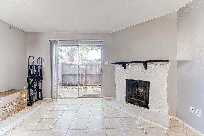 Building Photo - 6001 Reims Rd