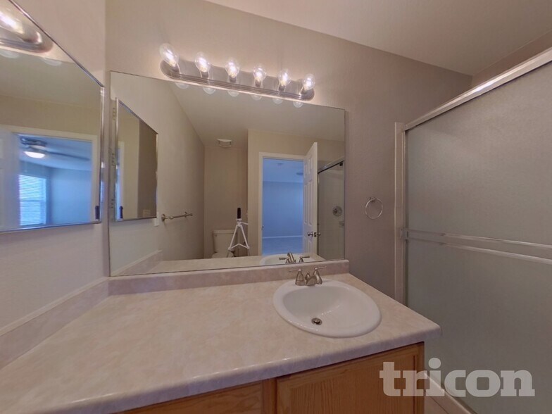 Building Photo - 19941 Montview Dr