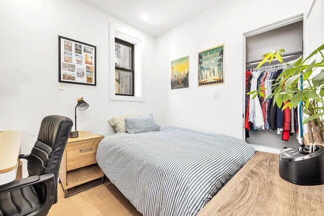 Building Photo - 107 First Avenue