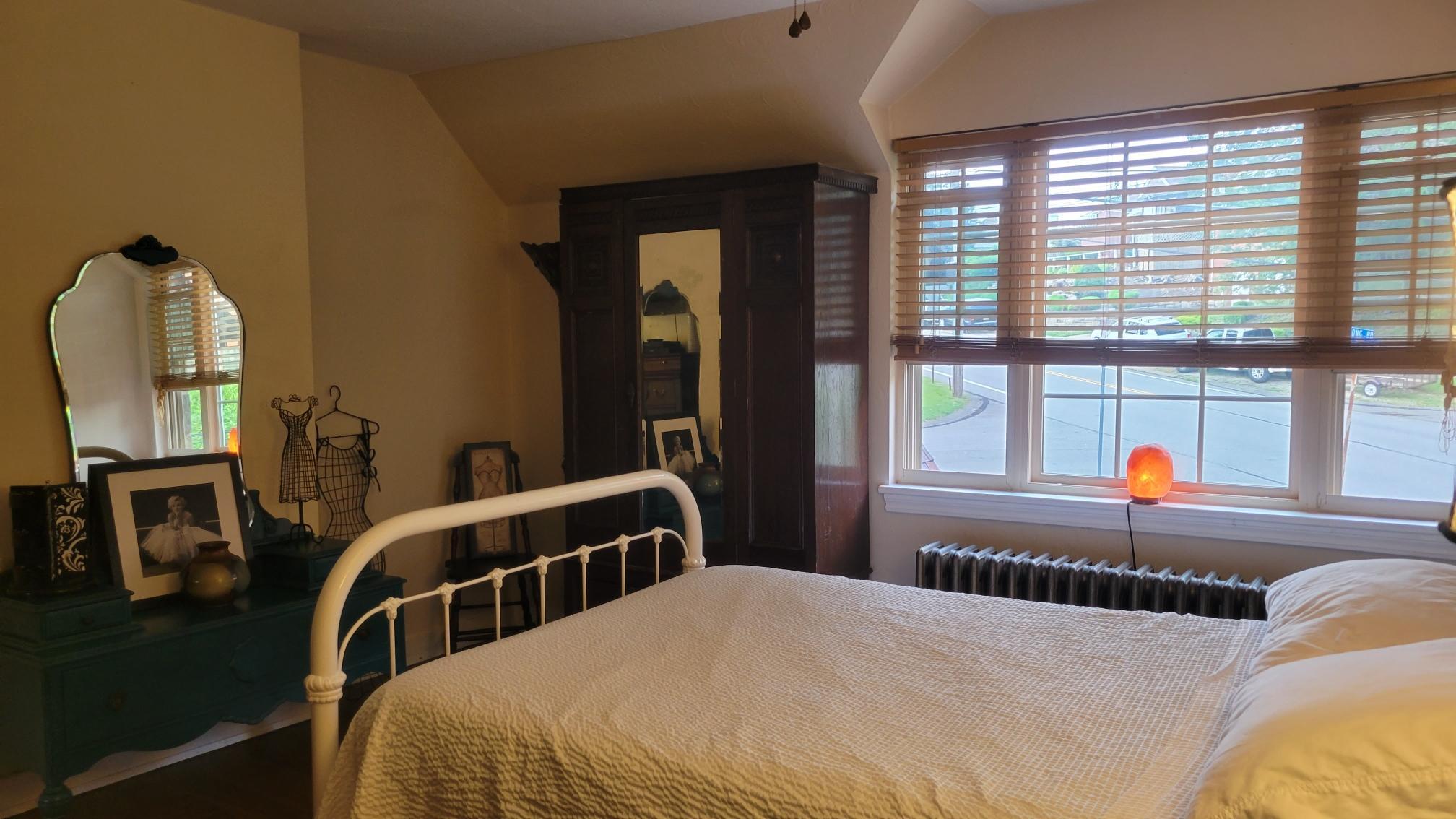 Building Photo - 202 Long Road