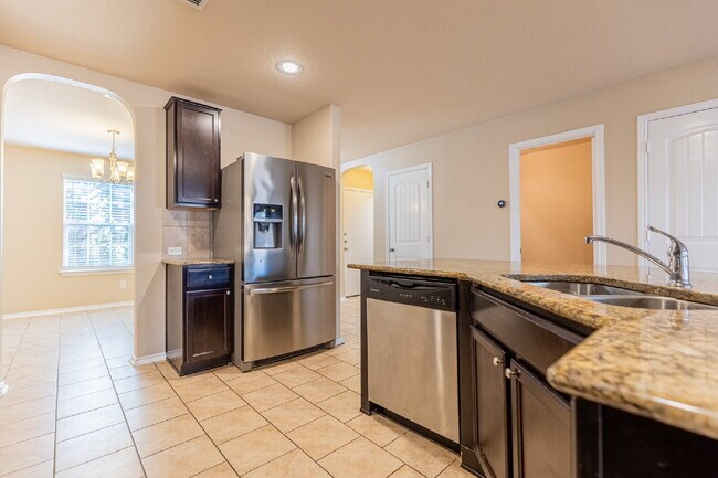 Building Photo - 1411 Frio Eagle