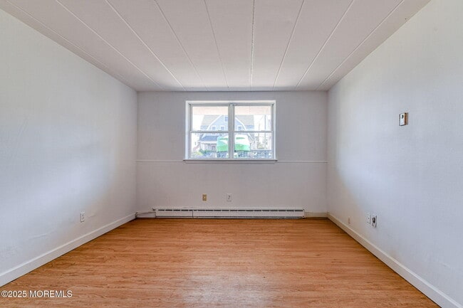 Building Photo - 200 Ocean Park Ave