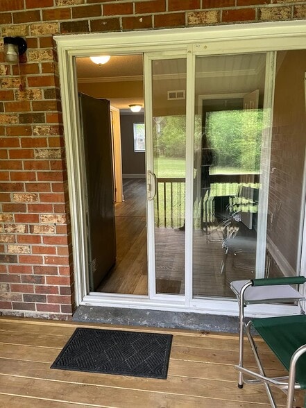 Building Photo - 1852 Mepkin Rd