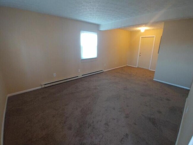Building Photo - 5463 Sedalia Dr