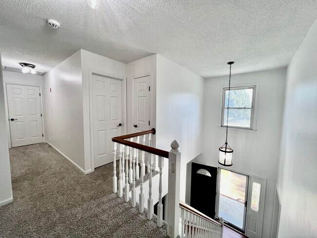 Building Photo - Beautiful home in the desirable Wellington...