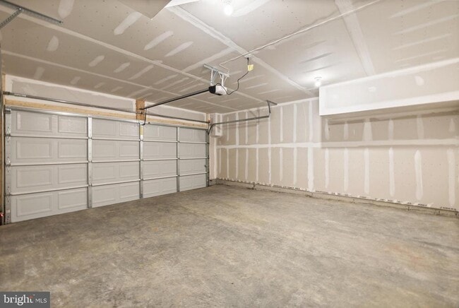Building Photo - 1256 Cedar Vly Rd