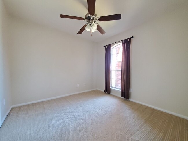 Building Photo - 4-Bedroom House for Rent in Killeen